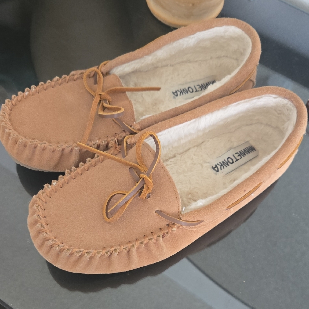 Minnetonka Brown Suede Moccasins